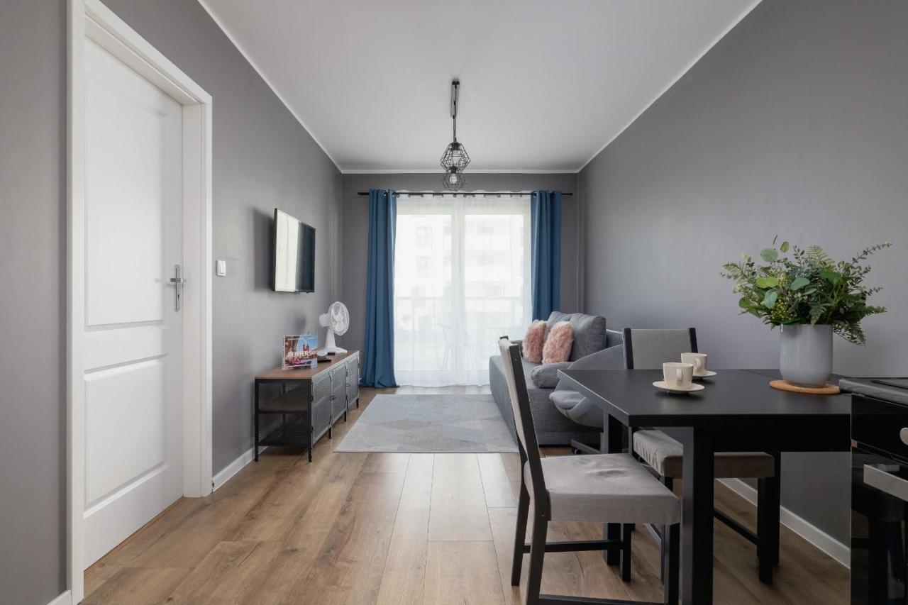 Comfy Pachonskiego With Parking In By Renters Appartement Krakau